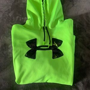 Under Armor Hoodie - Men’s XL
